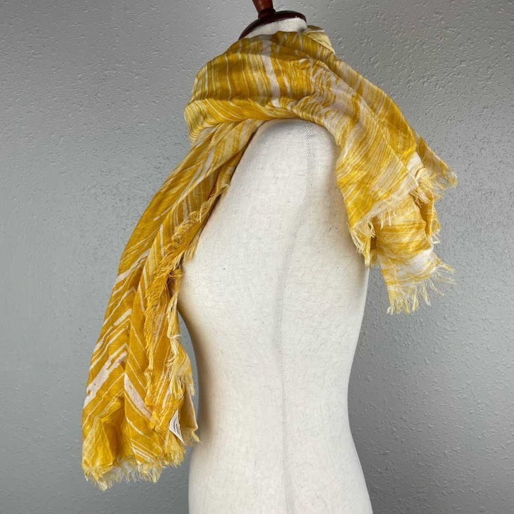 Halogen Rayon Scarf EUC - Picture 3 of 6
